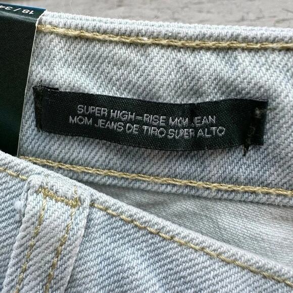 Wild Fable SUPER HIGH-RISE MOM EAN
MOM JEANS DE TIRO SUPER ALTO size 18 - Picture 4 of 5